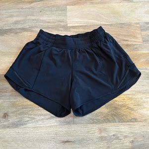 Lululemon Hotty Hot Lined Short, Size 6 Tall, Black